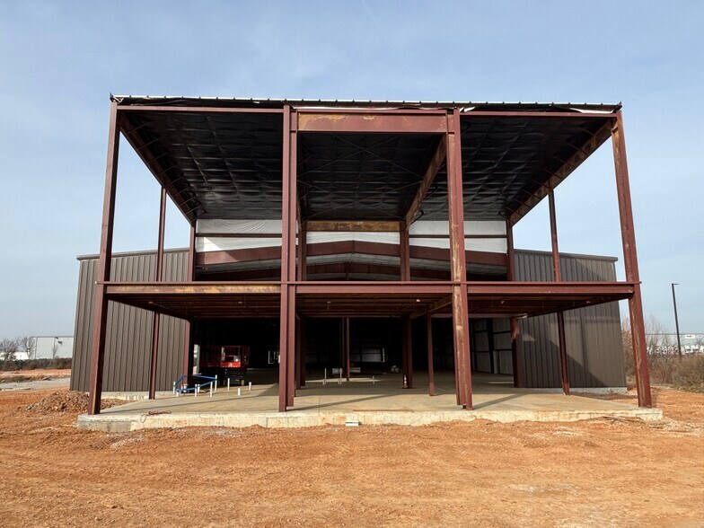 More Photos Of 322 N Goad Springs St, Lowell Light Distribution For Lease