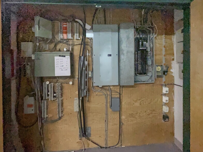 More Photos Of 608 N High St, Millville Medical For Sale