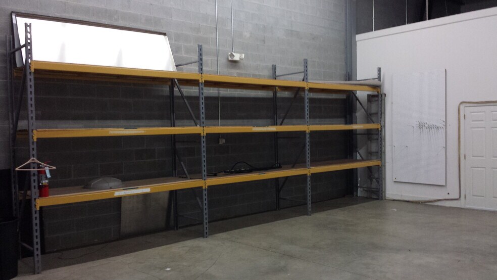 More Photos Of 428-438 Crompton St, Charlotte Light Distribution For Sale