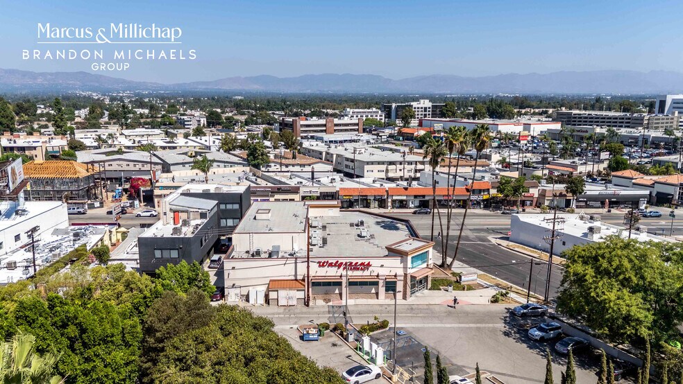 More Photos Of 18568 Ventura Blvd, Tarzana Drugstore For Sale