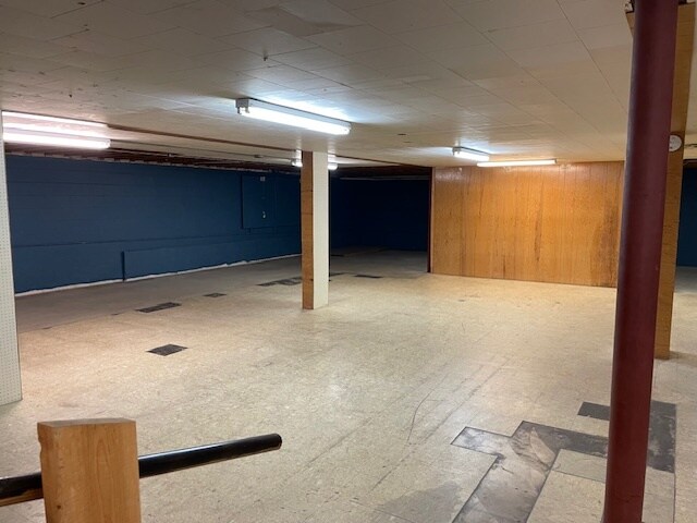 More Photos Of 113 Main St S, Stewartville Storefront For Lease