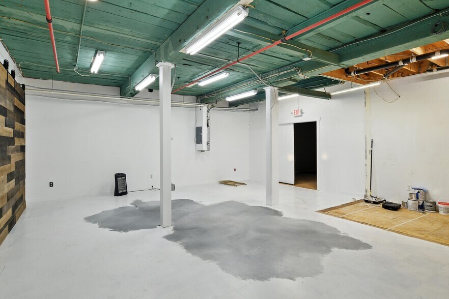 More Photos Of 100 Central St, Southbridge General Retail For Lease