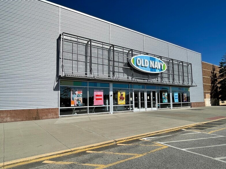 More Photos Of 482 Stillwater Ave, Bangor Unknown For Lease