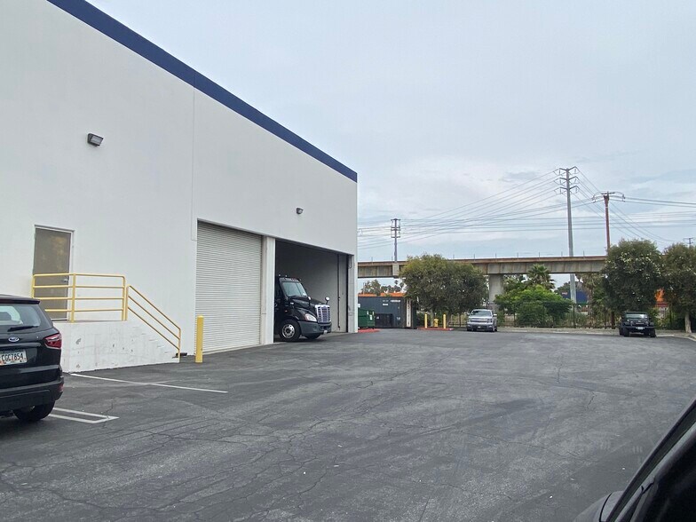 More Photos Of 18502 S Laurel Park Rd, Compton Warehouse For Lease