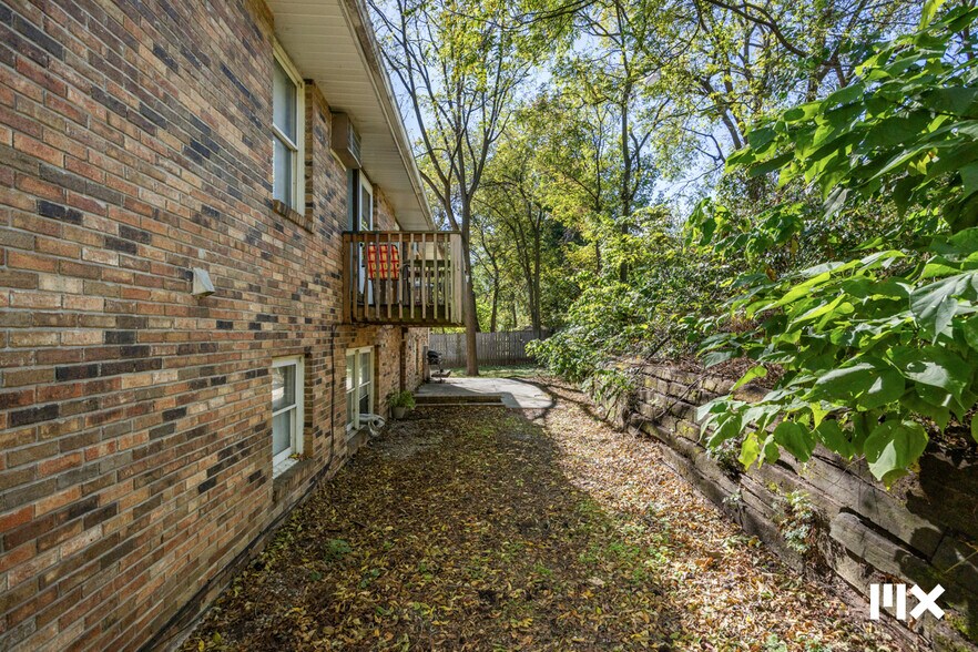 More Photos Of 118-130 S Clarendon St, Kalamazoo Apartments For Sale