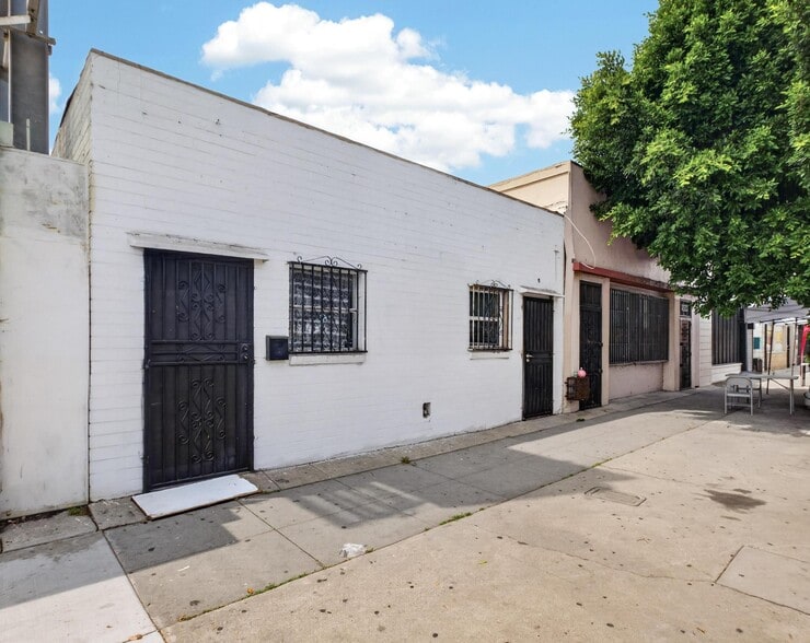 More Photos Of 5016 E Olympic Blvd, Los Angeles Storefront For Sale