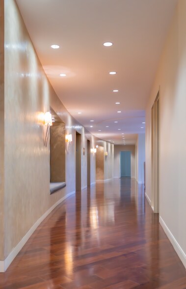 More Photos Of 1727-1729 King St, Alexandria Office For Lease