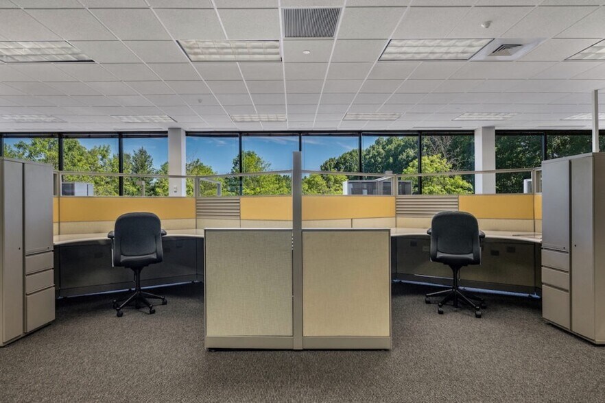 More Photos Of 55 Corporate Dr, Trumbull Office For Lease