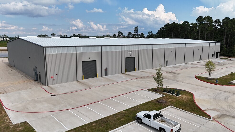 More Photos Of 2323 S Houston Ave, Humble Manufacturing For Sale