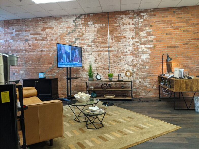 More Photos Of 61 Commercial St, Rochester Loft Creative Space For Sale