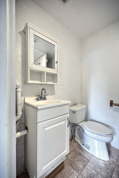 More Photos Of 21603 Middletown Rd, Freeland Freestanding For Sale