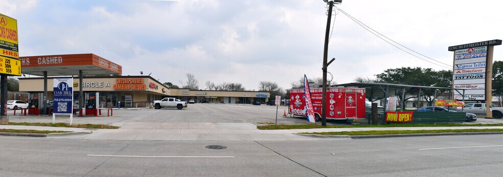 More Photos Of 11302-11332 Huffmeister Rd, Houston Unknown For Lease