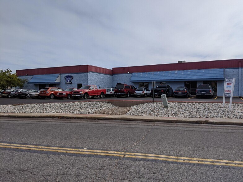 More Photos Of 11480 Cherokee St, Northglenn Warehouse For Lease