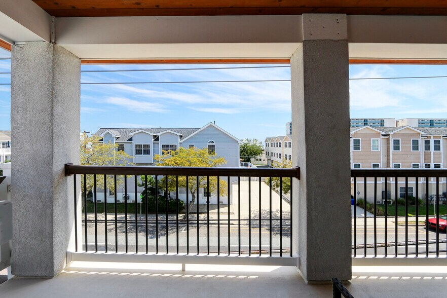 More Photos Of 5100 Atlantic Ave, Wildwood Hotel For Sale