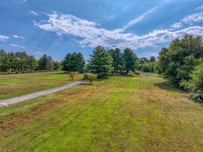 More Photos Of 10769 W Lee Hwy, Loudon Loft Creative Space For Sale