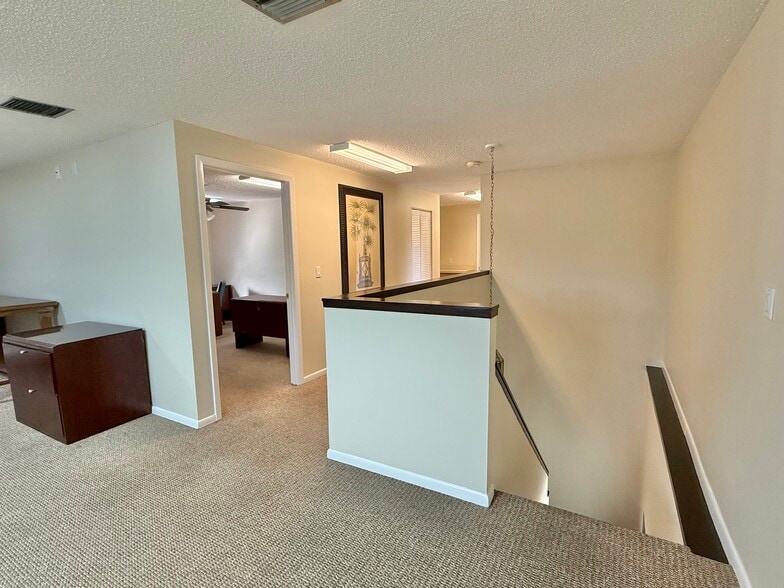 More Photos Of 442 4th Ave, Indialantic Office For Lease