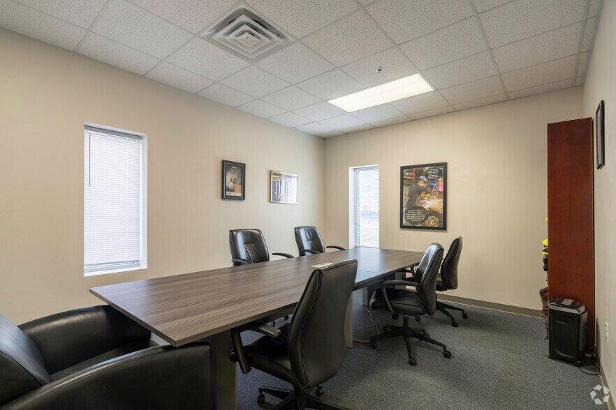 More Photos Of 100 N FM 3083 Rd, Conroe Manufacturing For Lease