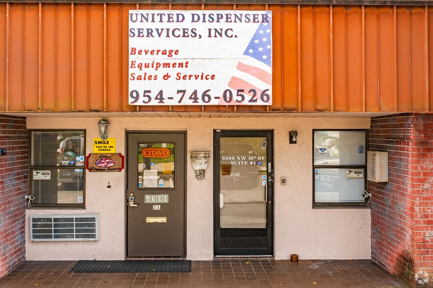 More Photos Of 6500 NW 16th St, Plantation Warehouse For Lease