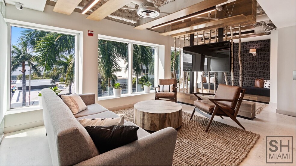 More Photos Of 820 W 41st St, Miami Beach Coworking Space