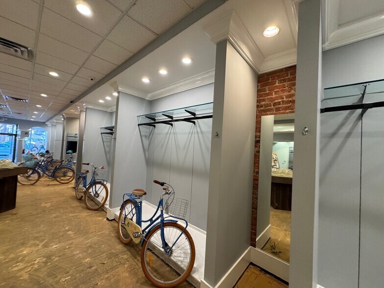 More Photos Of 319 York Rd, Jenkintown Storefront Retail Office For Lease