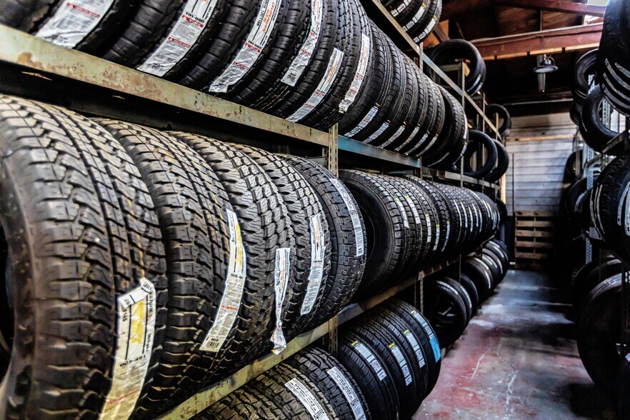More Photos Of 205-225 W Pacheco Blvd, Los Banos Auto Repair For Sale