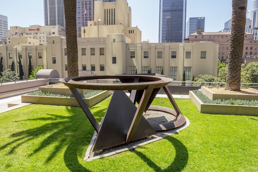 More Photos Of 444 S Flower St, Los Angeles Office For Lease