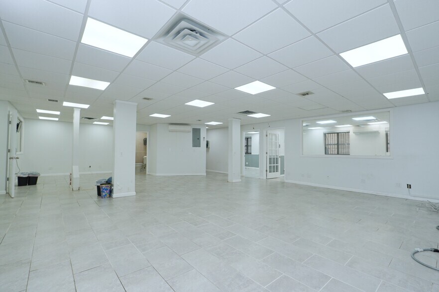 More Photos Of 2215 Hendrickson St, Brooklyn Medical For Sale