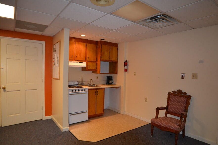 More Photos Of 1312 C St, Waynesboro Religious Facility For Sale