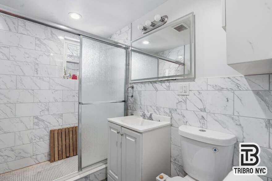 More Photos Of 126 Hall St, Brooklyn Apartments For Sale