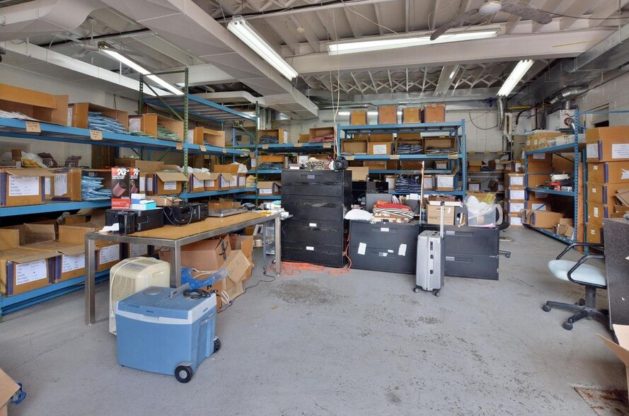 More Photos Of 37 Rue Sainte-Anne, Ste-Anne-de-Bellevue Storefront Retail Residential For Sale