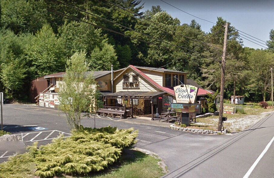 More Photos Of 6418 Chambersburg Rd, Fayetteville Restaurant For Sale