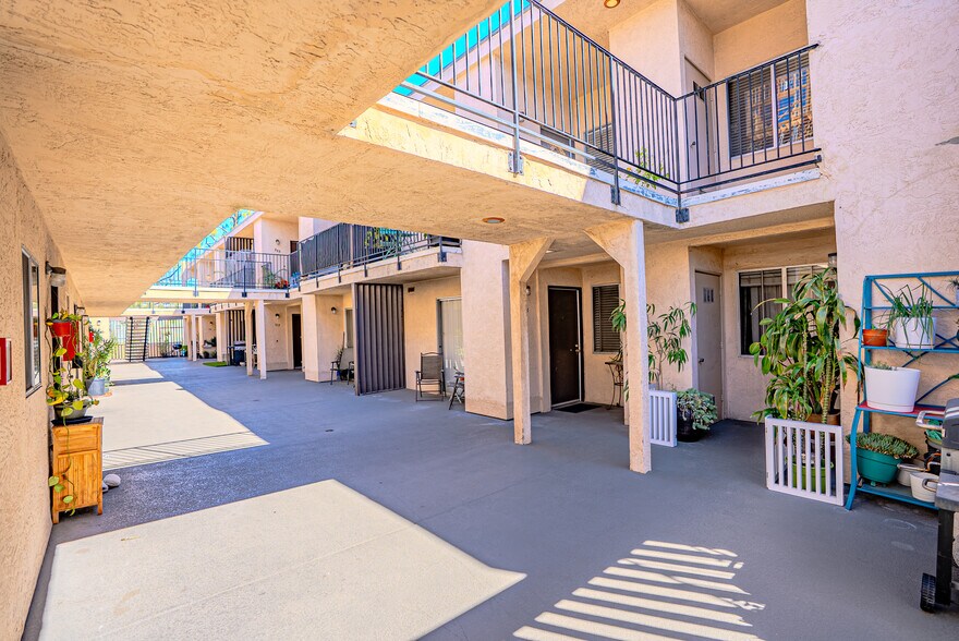 More Photos Of 3013 C St, San Diego Apartments For Sale
