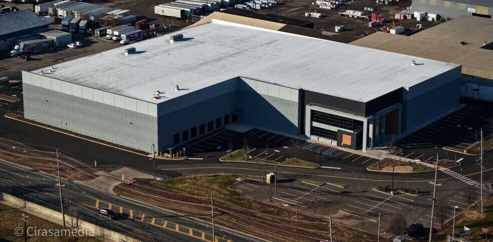 More Photos Of 1488 Route 22, Bridgewater Warehouse For Lease