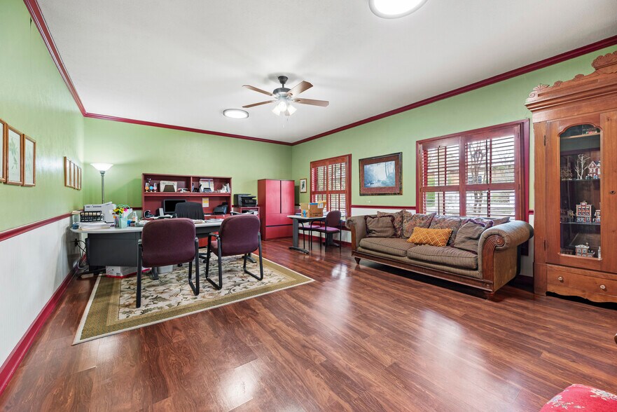 More Photos Of 1106 Avenue O, Huntsville Office Residential For Sale