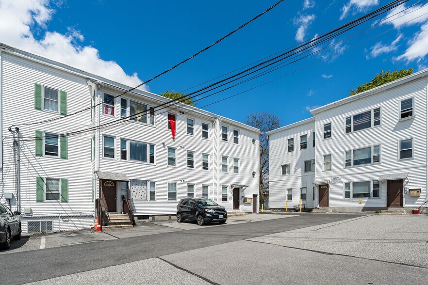 More Photos Of 157 Rathbun St, Woonsocket Apartments For Sale