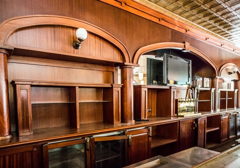 More Photos Of 1820-2041 Tower Dr, Glenview Unknown For Lease