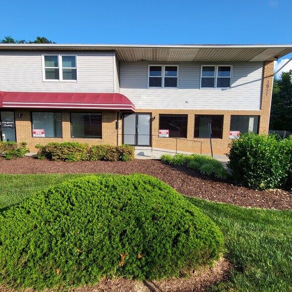 More Photos Of 1511 Ridgeside Dr, Mount Airy Freestanding For Lease