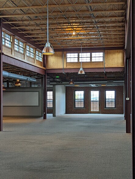 More Photos Of 900 S Wolfe St, Baltimore Office For Sale