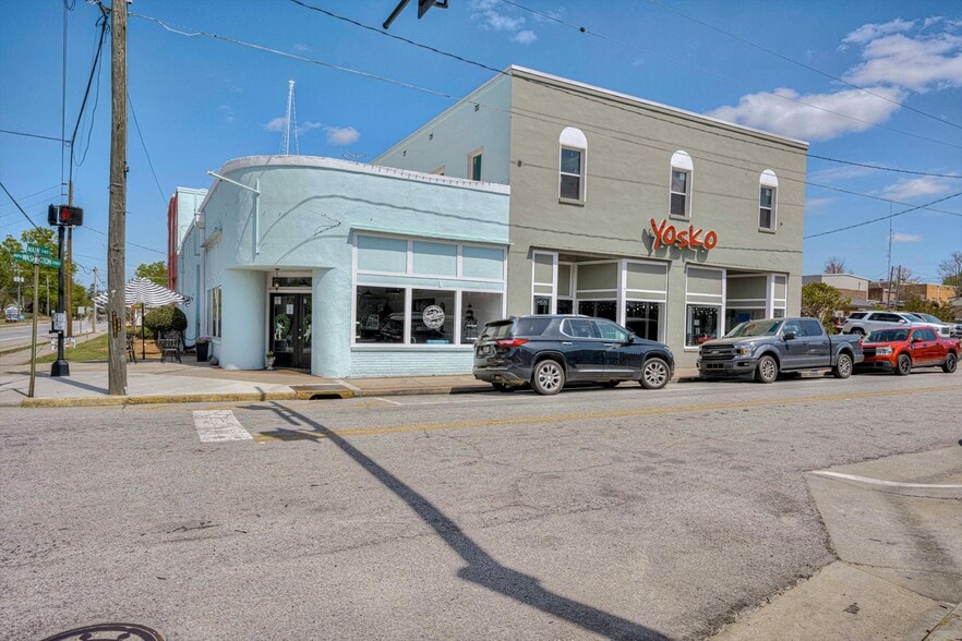 Primary Photo Of 111 Main Street, Lincolnton Flex For Sale