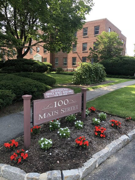 Primary Photo Of 100 Main St, Concord Office For Lease