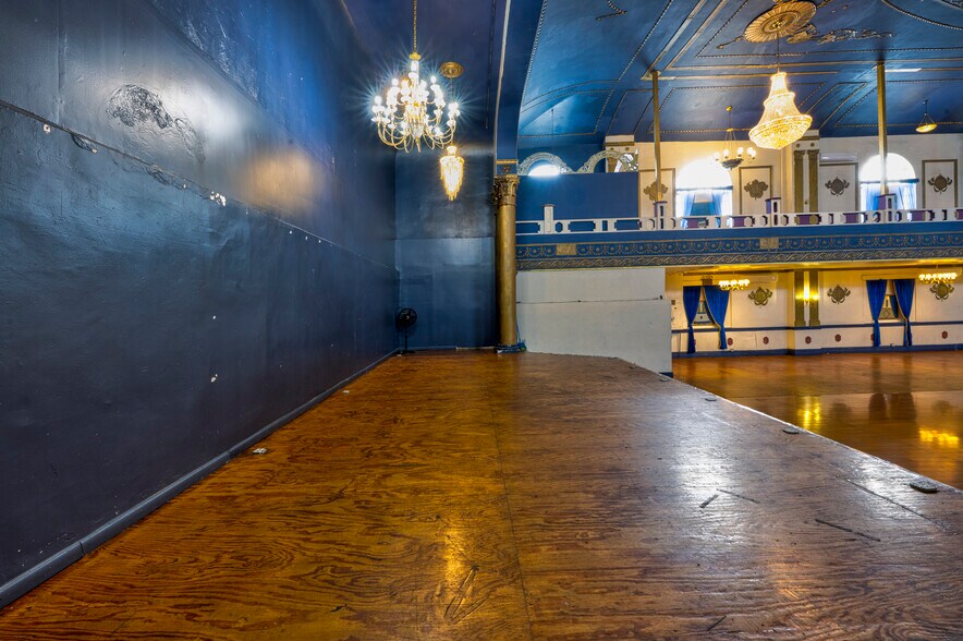 More Photos Of 5670 58th St, Flushing Lodge Meeting Hall For Sale