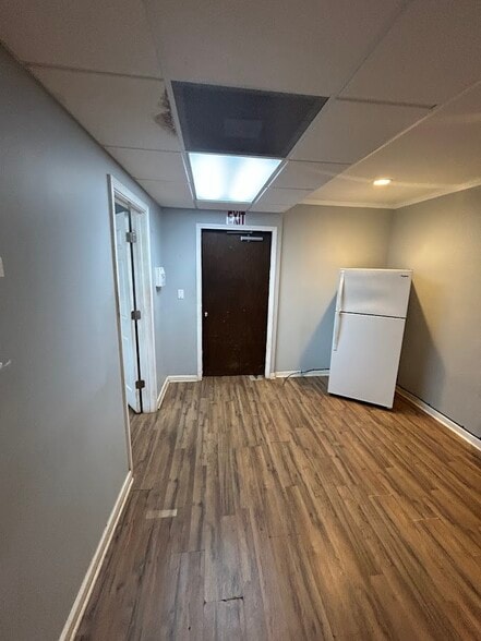 More Photos Of 24 Hampton Rd, Lyman Warehouse For Lease