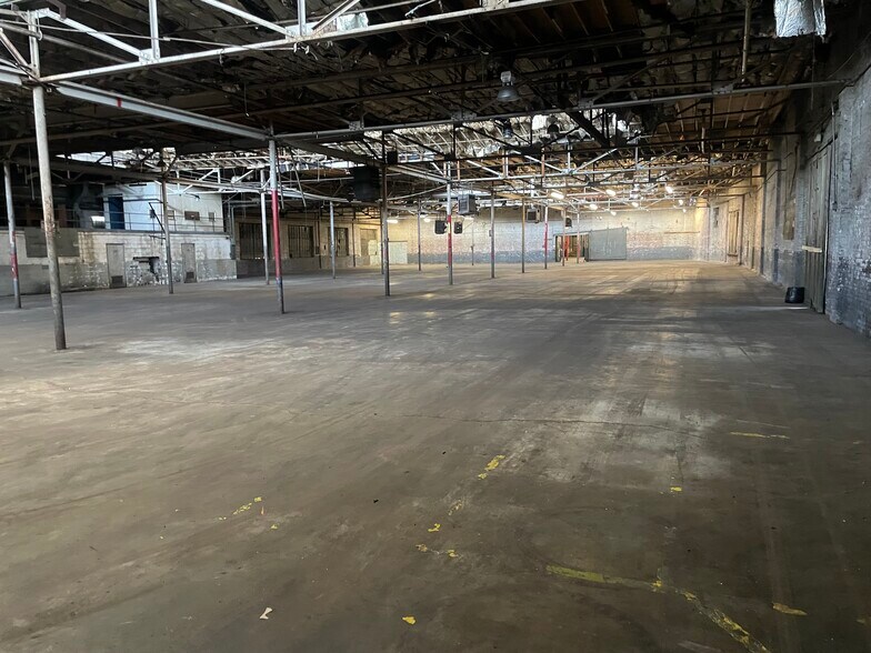 More Photos Of 715 W Whitehall St SW, Atlanta Warehouse For Lease