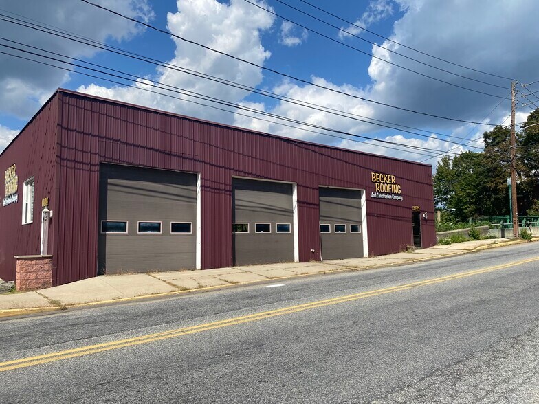 More Photos Of 600 N Centre St, Pottsville Industrial For Sale