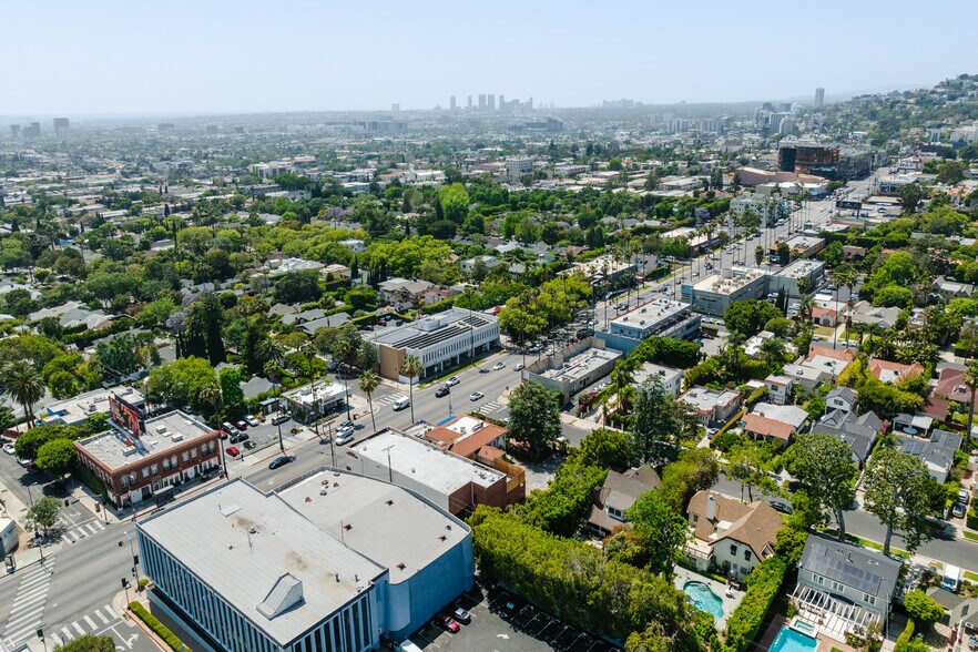 More Photos Of 7677 W Sunset Blvd, Los Angeles General Retail For Sale