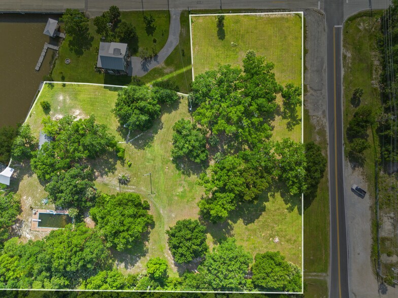 More Photos Of 120-124 Bayview Ave, Pass Christian Land For Sale