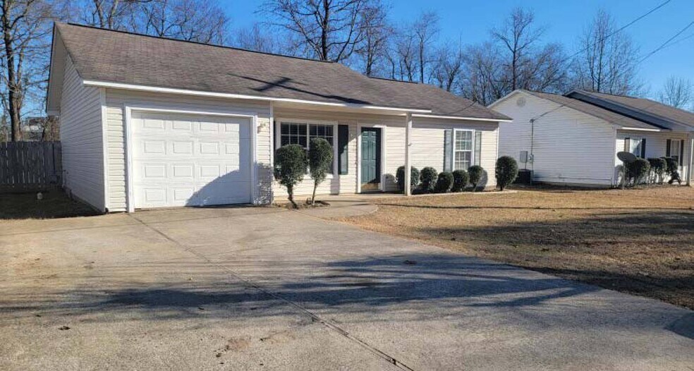 More Photos Of Main St, Benton Specialty For Sale