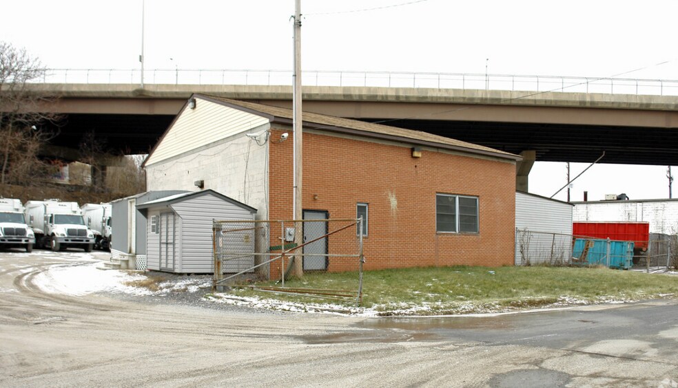 More Photos Of 75 Gwynns Mill Ct, Owings Mills Warehouse For Lease