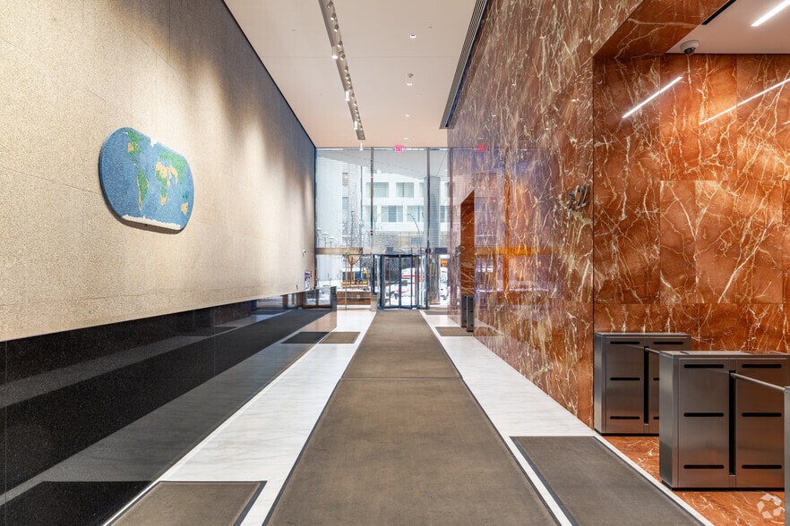 More Photos Of 12 E 49th St, New York Coworking Space