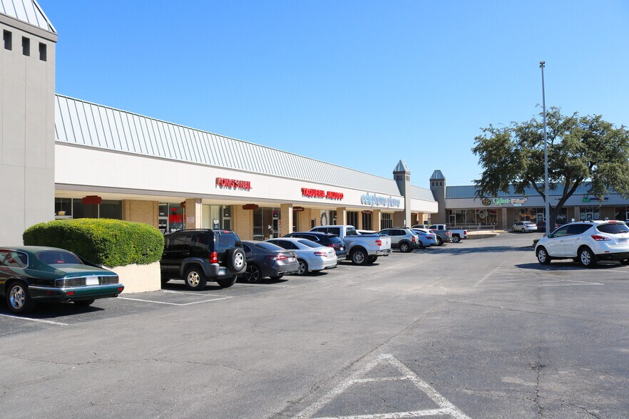 More Photos Of 11743-11823 West Ave, San Antonio Unknown For Lease